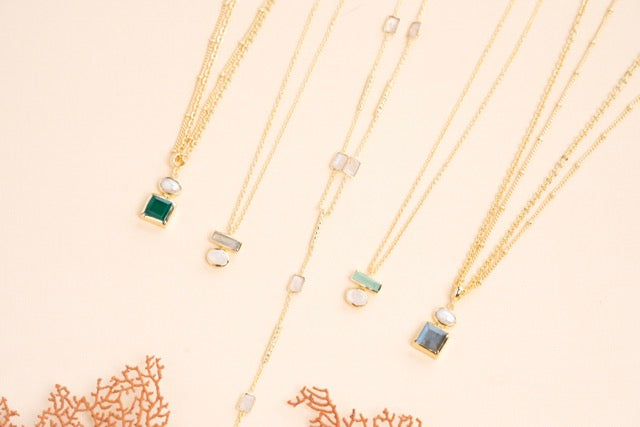Janie Station Necklace - Labradorite