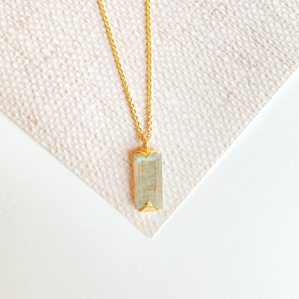 Vera Pendant Necklace - Labradorite